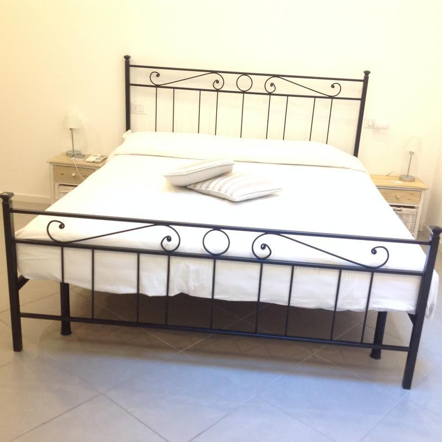 Fontana Rooms Lake Como Quarto foto