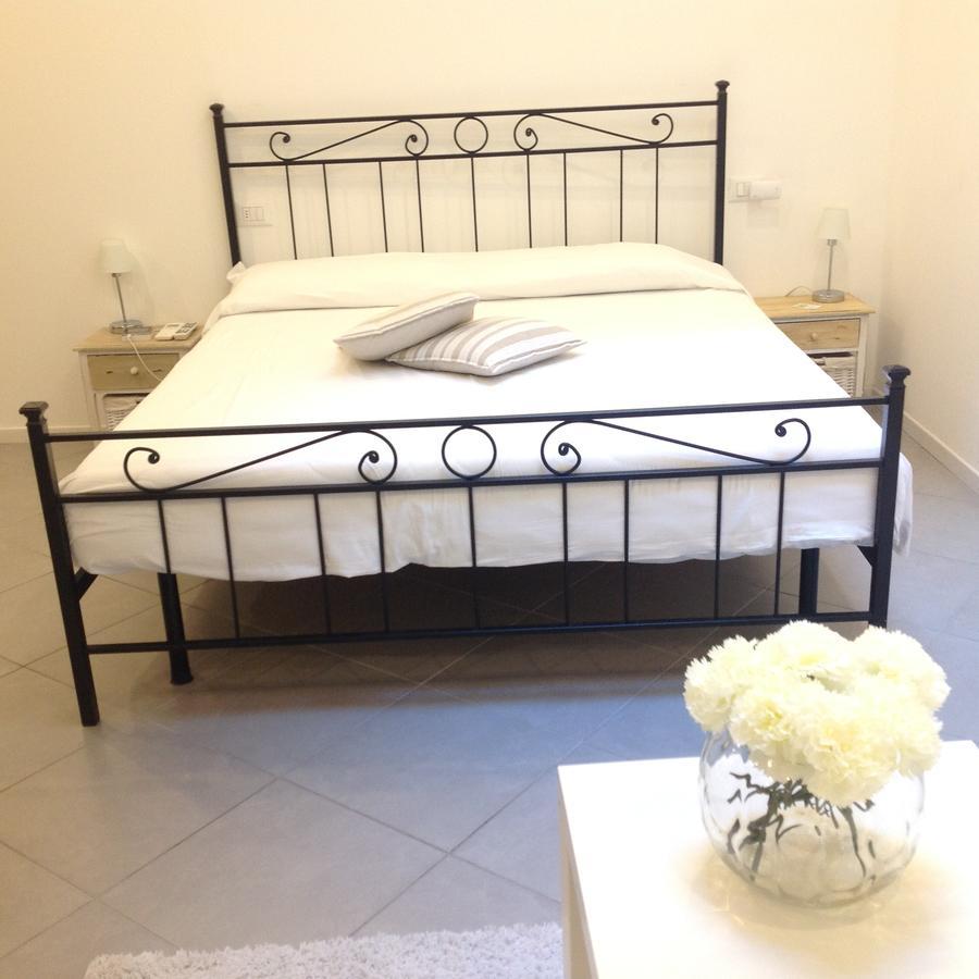 Fontana Rooms Lake Como Quarto foto